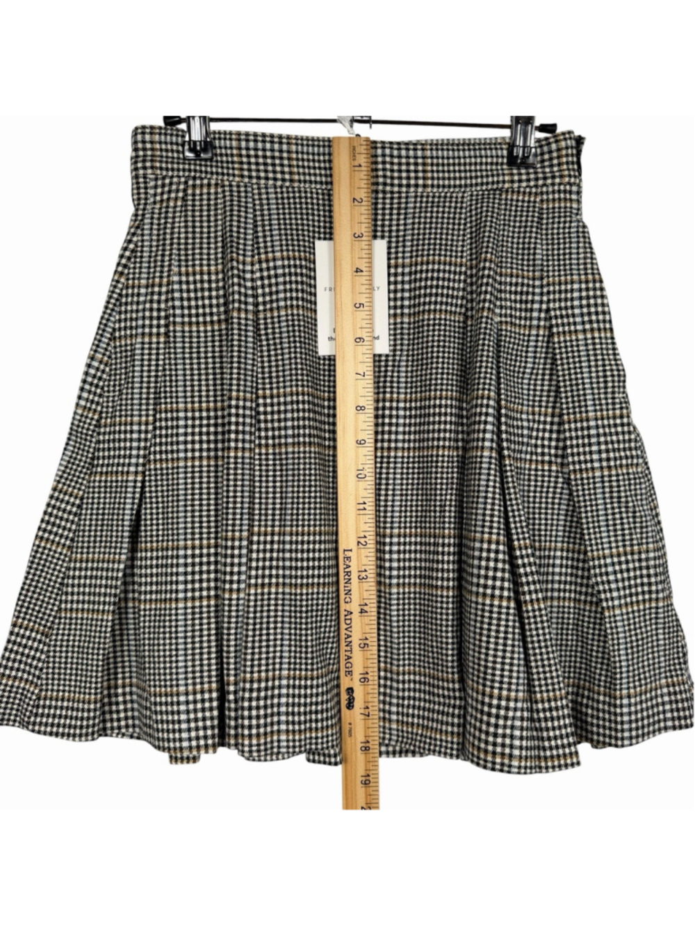 Free Assembly Plaid Pleated Mini Skirt Size 0 - Picture 10 of 10